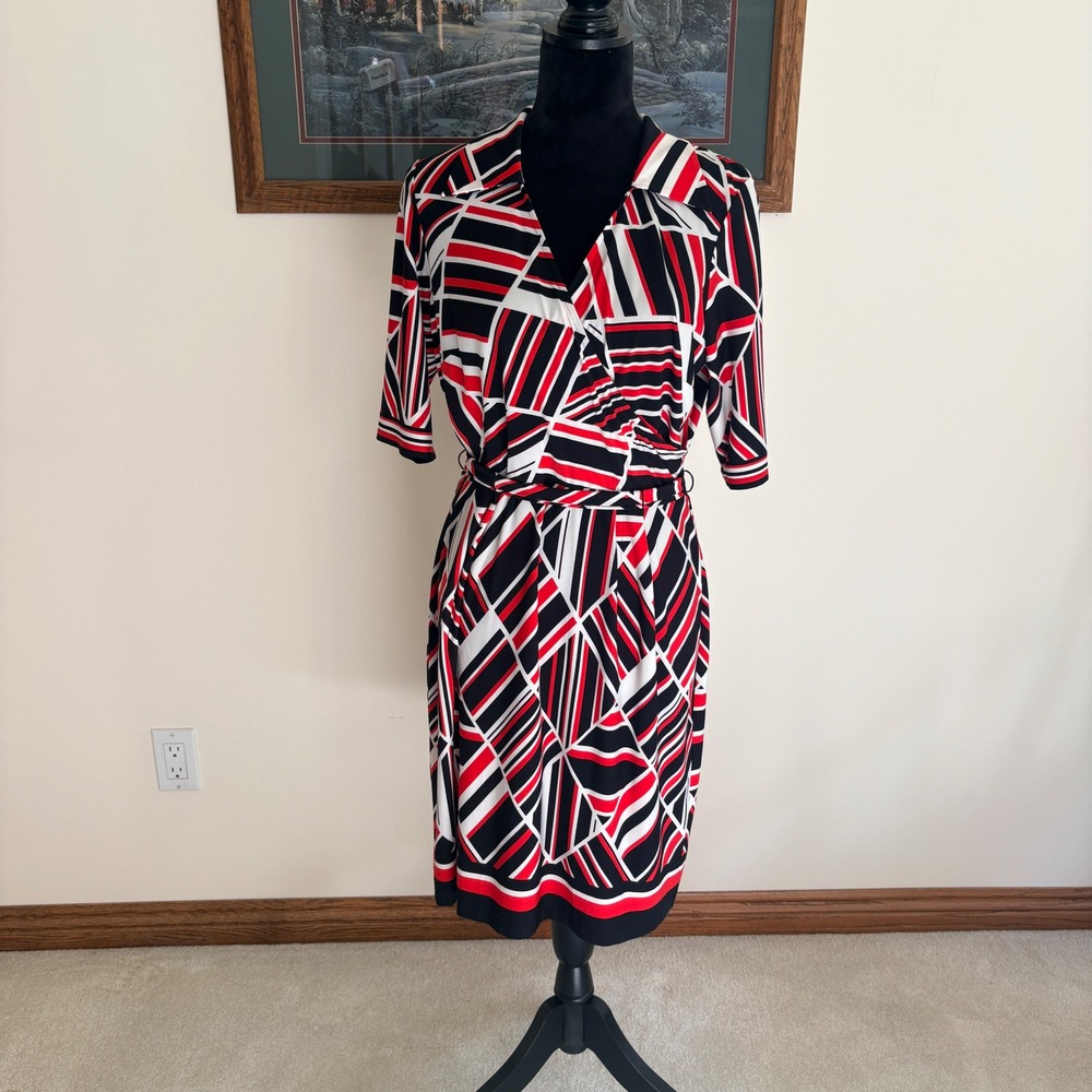 Studio‎ One Faux Wrap Dress Womens Medium Red Black Geometric Print 3/4 Sleeve